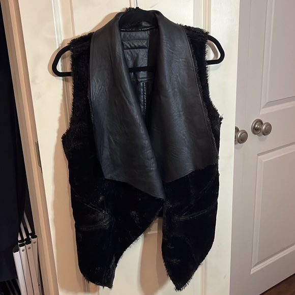 Blank NYC black faux leather vest - Picture 6 of 8